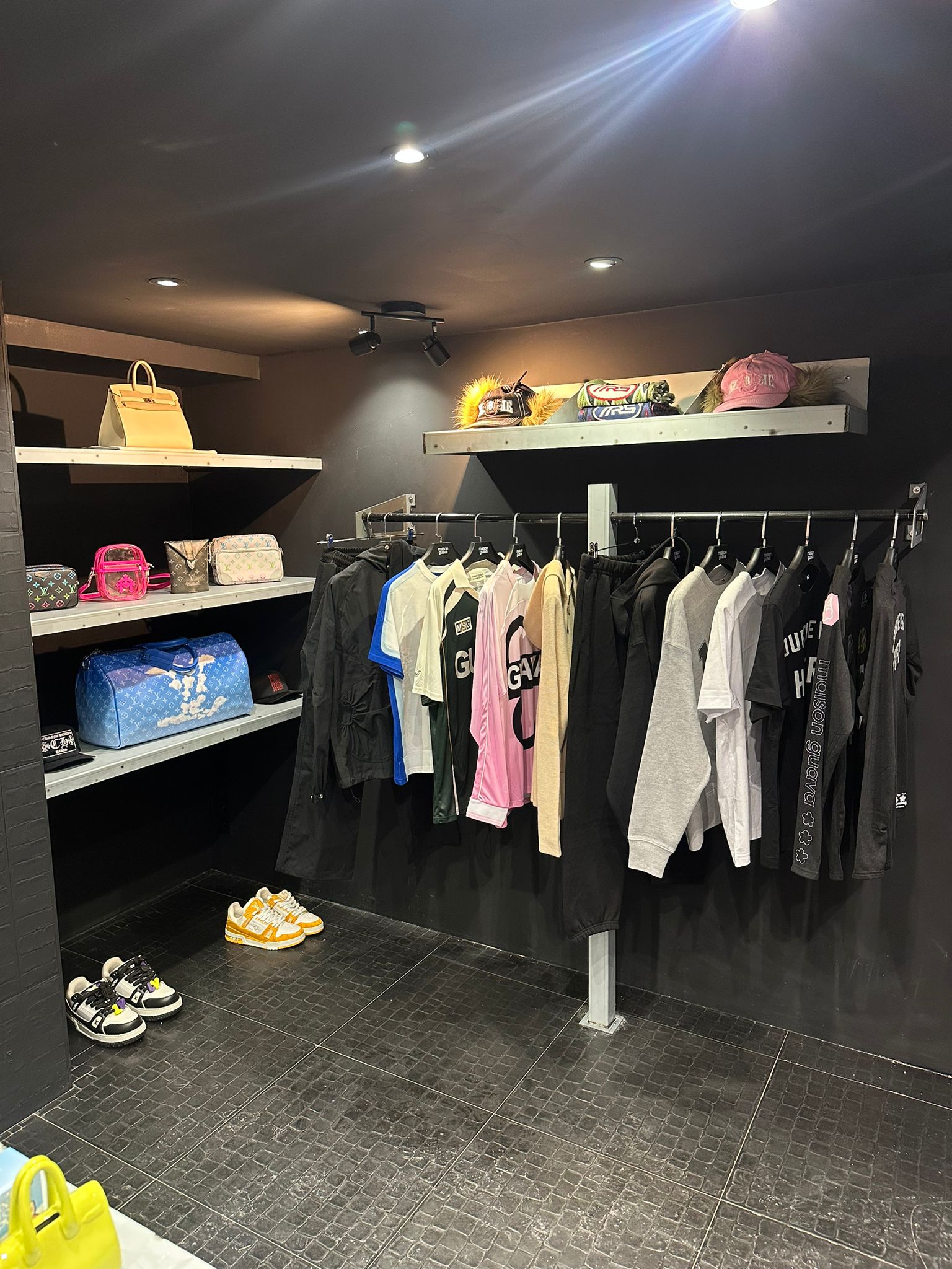 PHOTO-2025-12-16-16-16-07