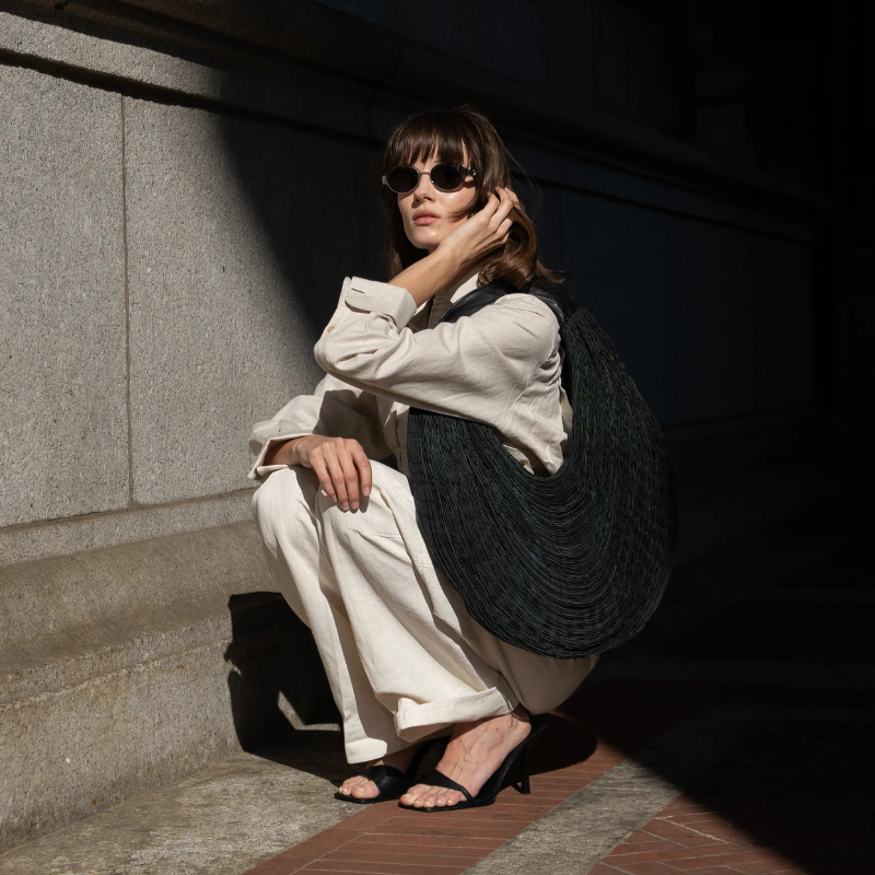 Shoulder bag Bivalda Shoulder (big size) Coal | Mariana Méndez