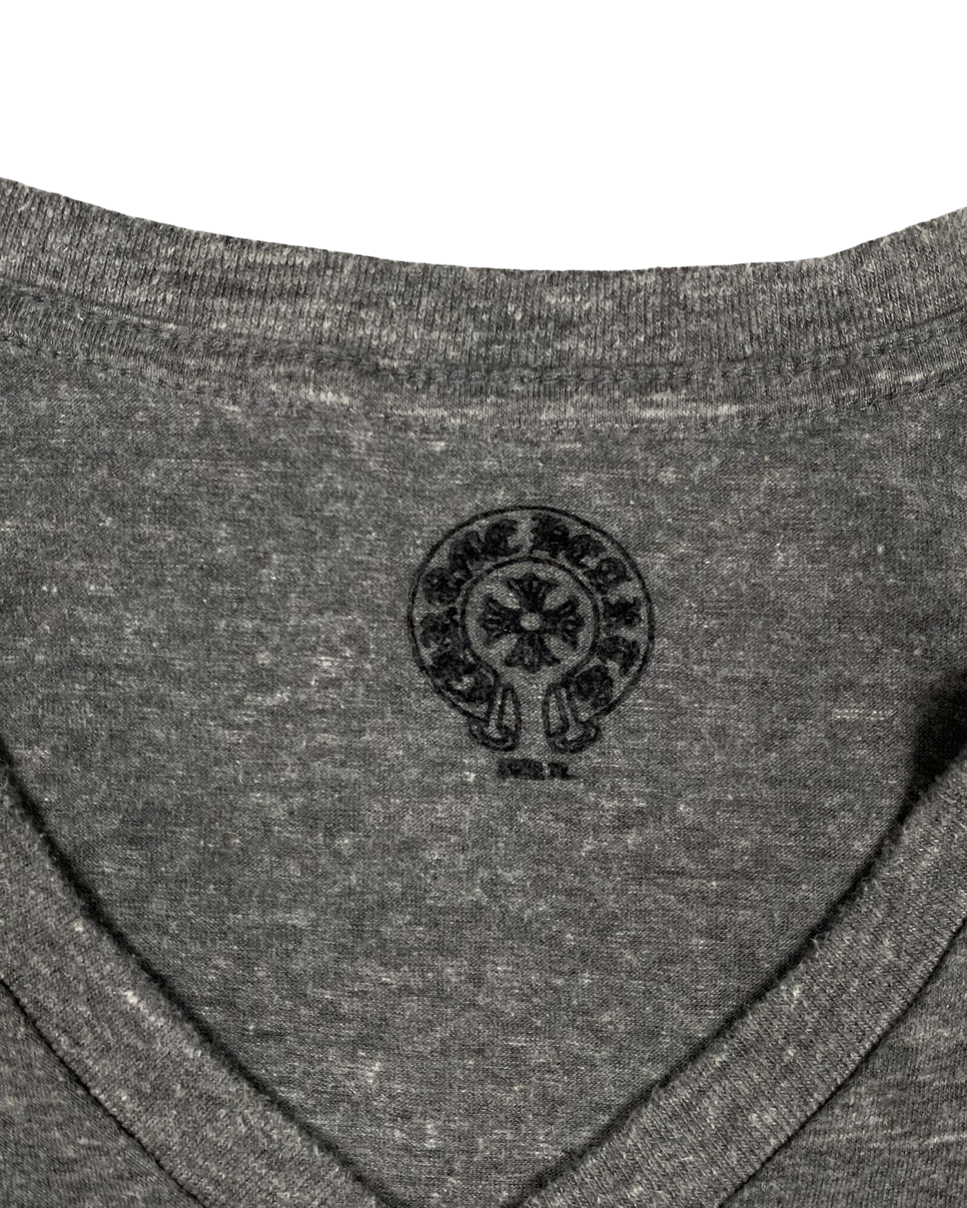 T-shirt gris col V avec logo étoiles | Chrome Hearts
