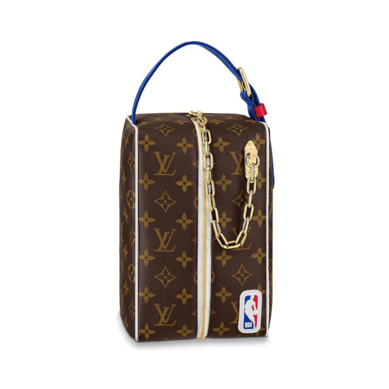 Messenger Bag Cloakroom Dopp Kit Monogram  | Louis Vuitton x NBA