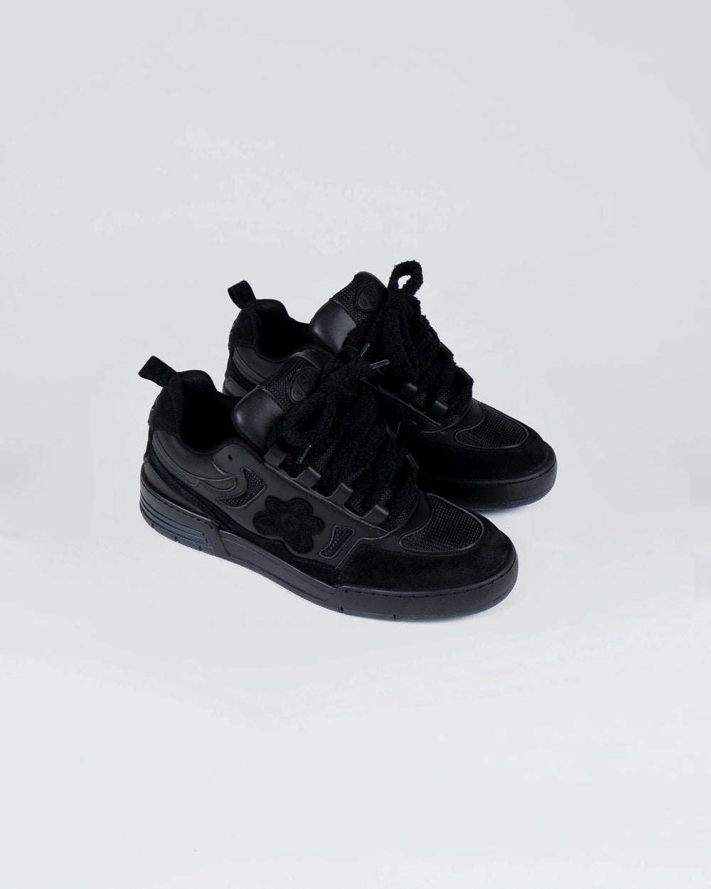 Hi-top Veuve Black | Flower Instincts