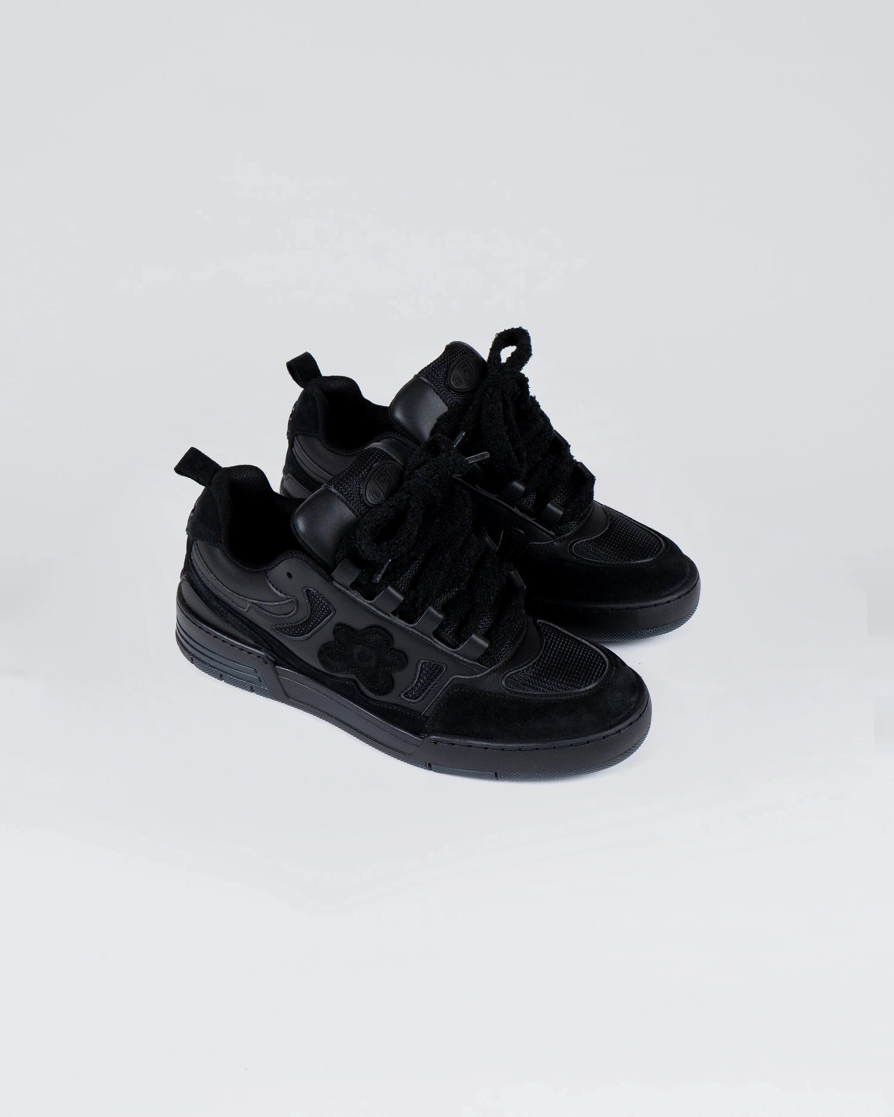 Hi-top Veuve Black | Flower Instincts
