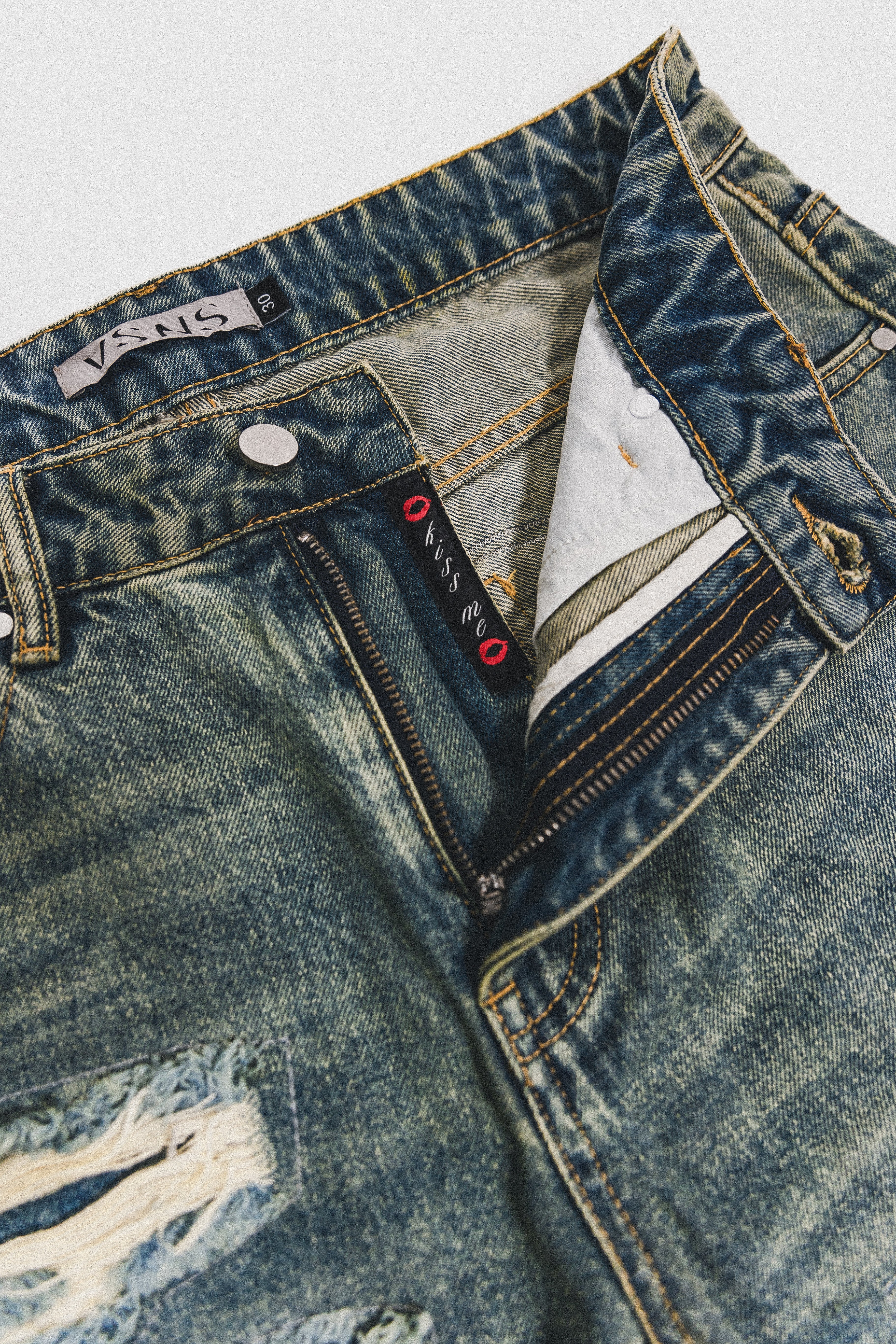 Denim Shorts Kiss Me Distressed  | VSNS
