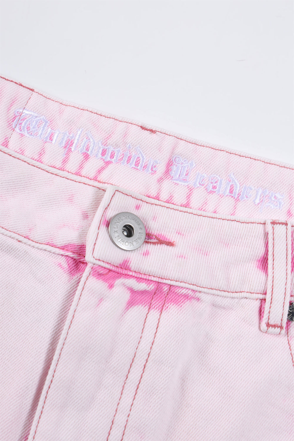 UNKNOWN Dagger EMB Denim Short Light Wash Pink