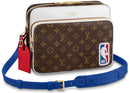 Sac messager marron monogrammé | Louis Vuitton x NBA