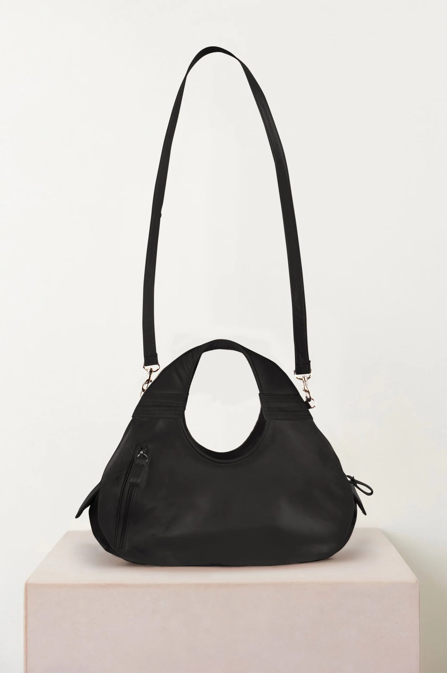 Luxury bags Doc Medium Black | Art & Design