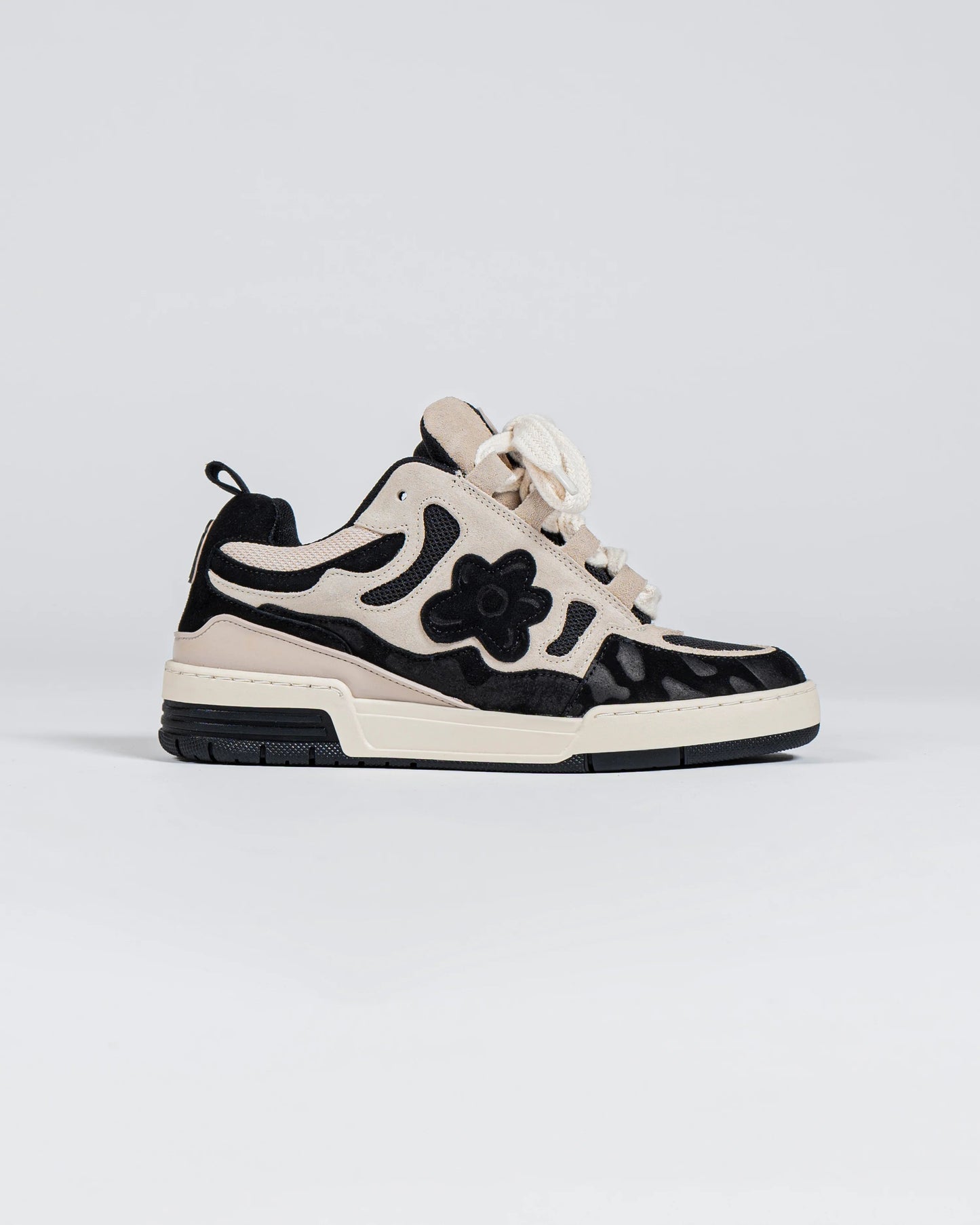 Hi-top Black Tar | Flower Instincts