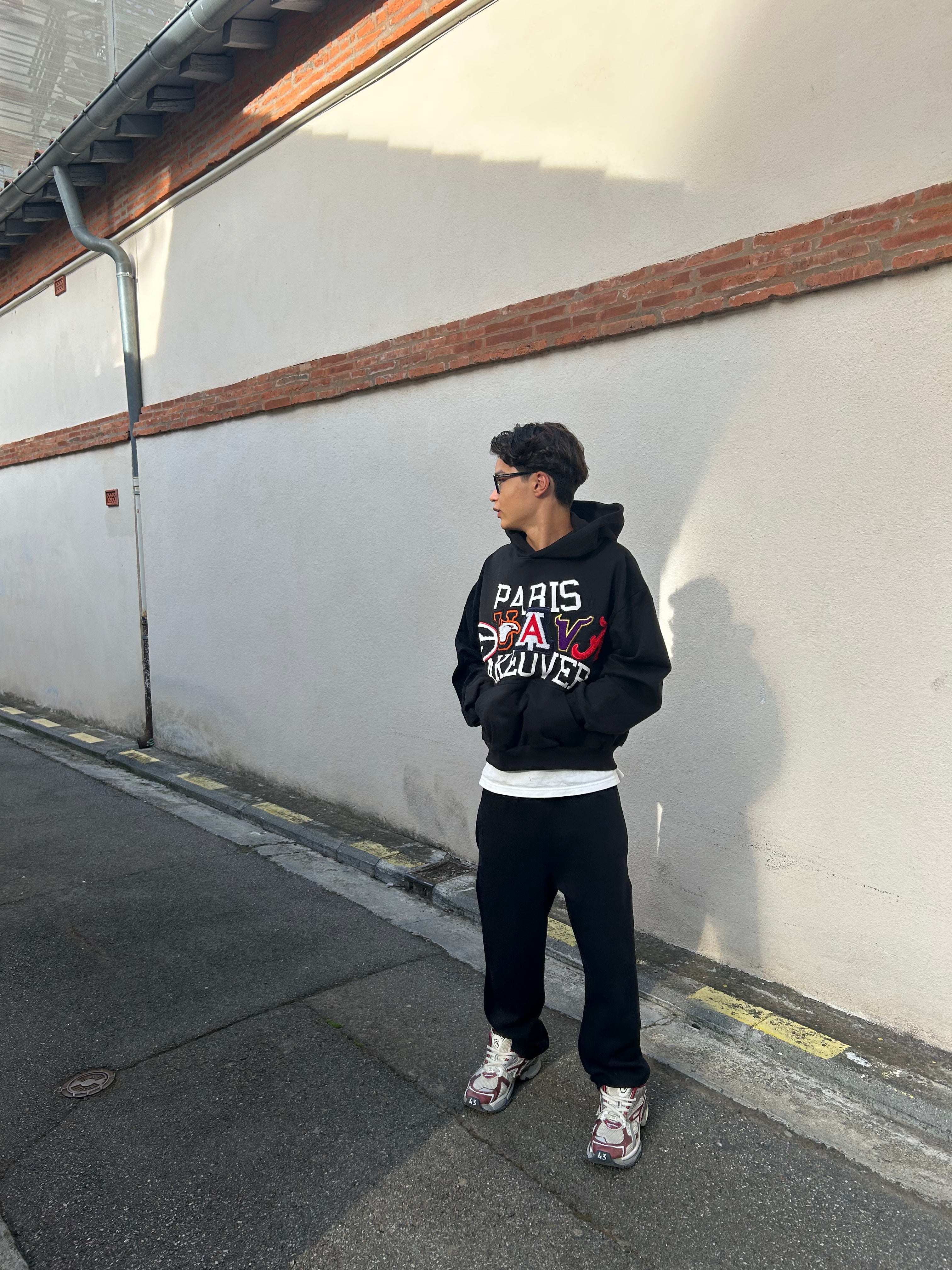Hoodie Take Over Black | Maison Guava
