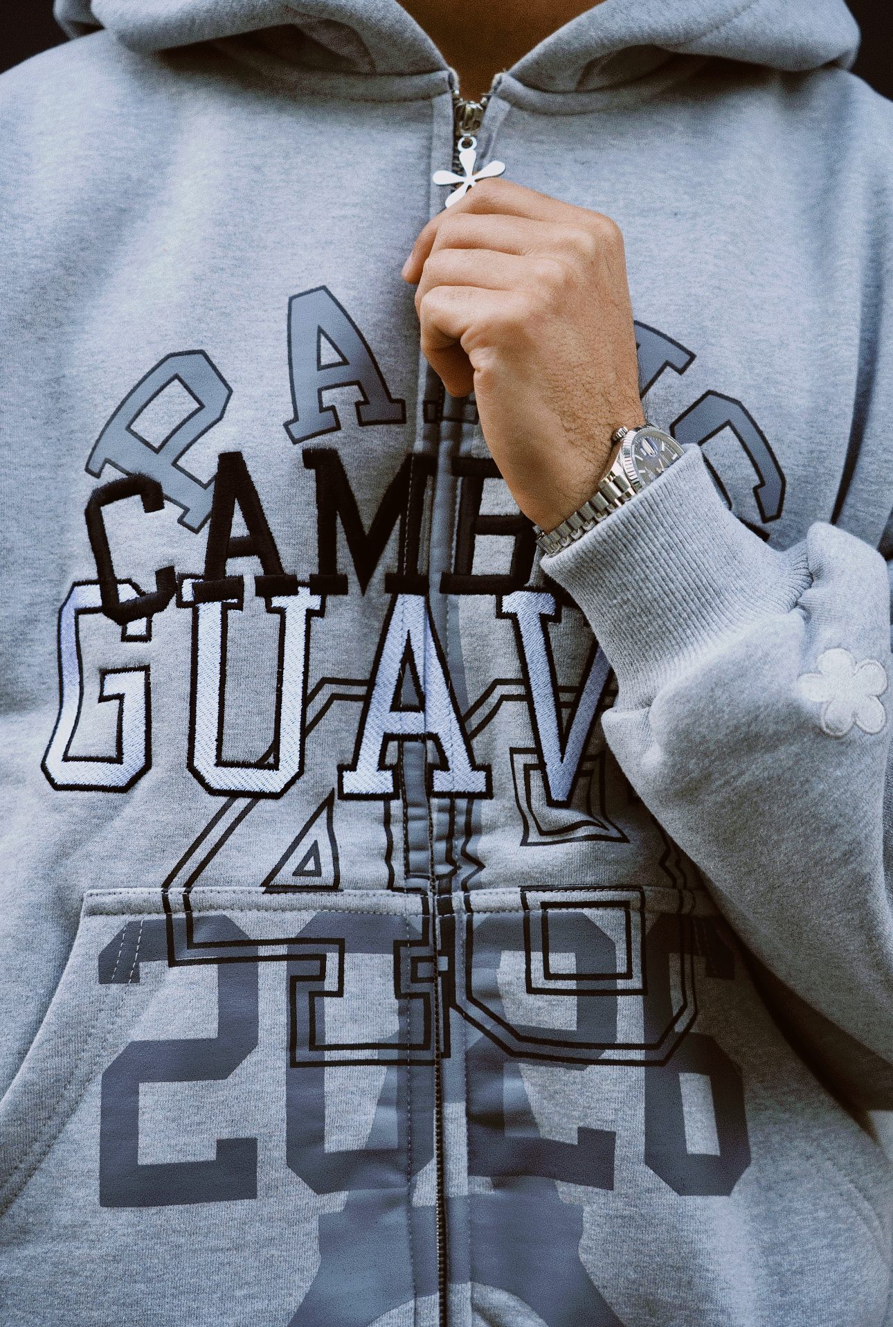 Maison Guava 48 Rue Cambon set