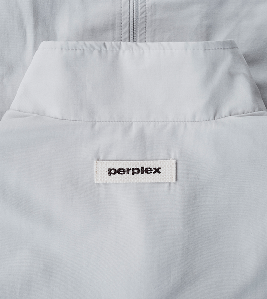 Core-Jacket-Grey-Closeup-ECOMFLAT_023efaac-2172-4445-80af-dd9d47a1a5f6