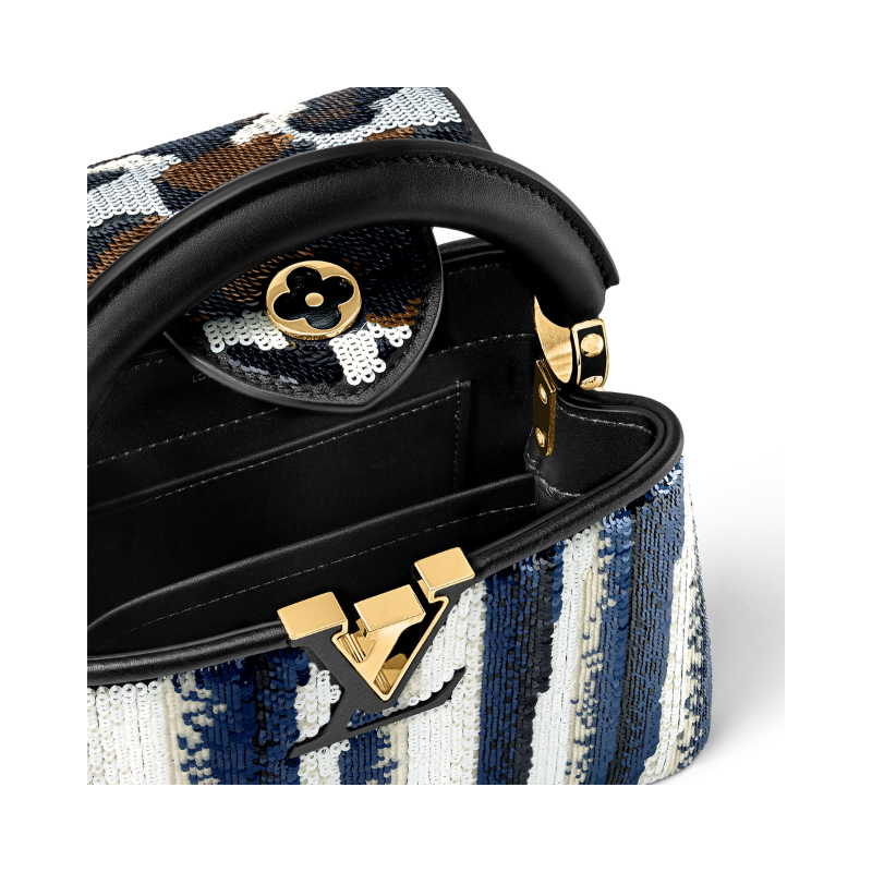Mini bag Capucines Mini | Louis Vuitton