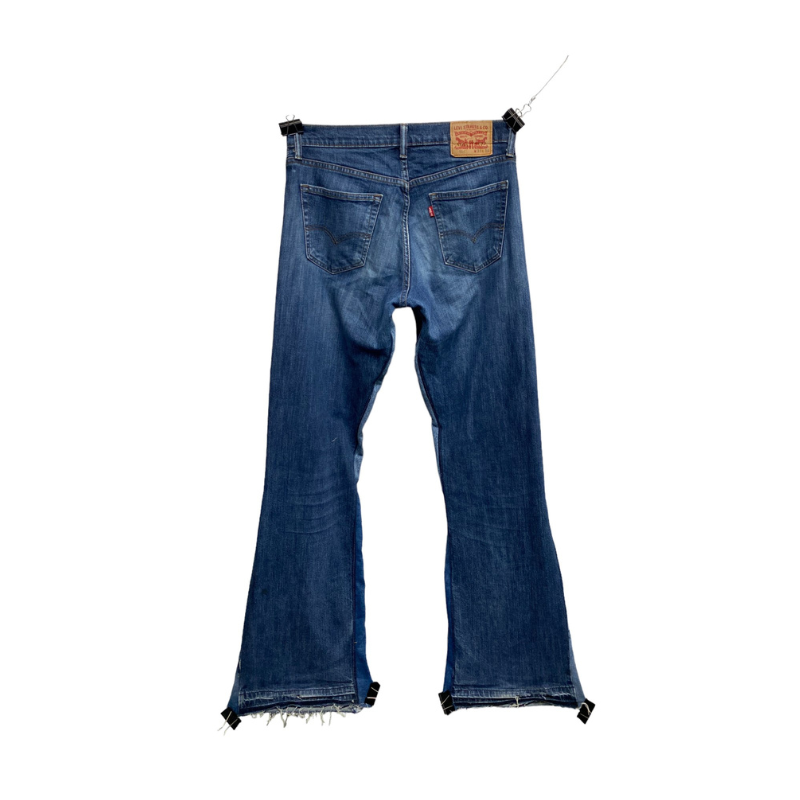 Jean CLUB D'ART SAUVAGE Levi's bleu flared