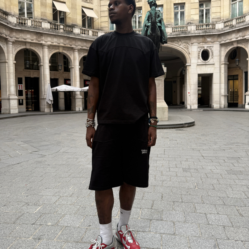 T-shirt Double Stitched Black | Maison Guava